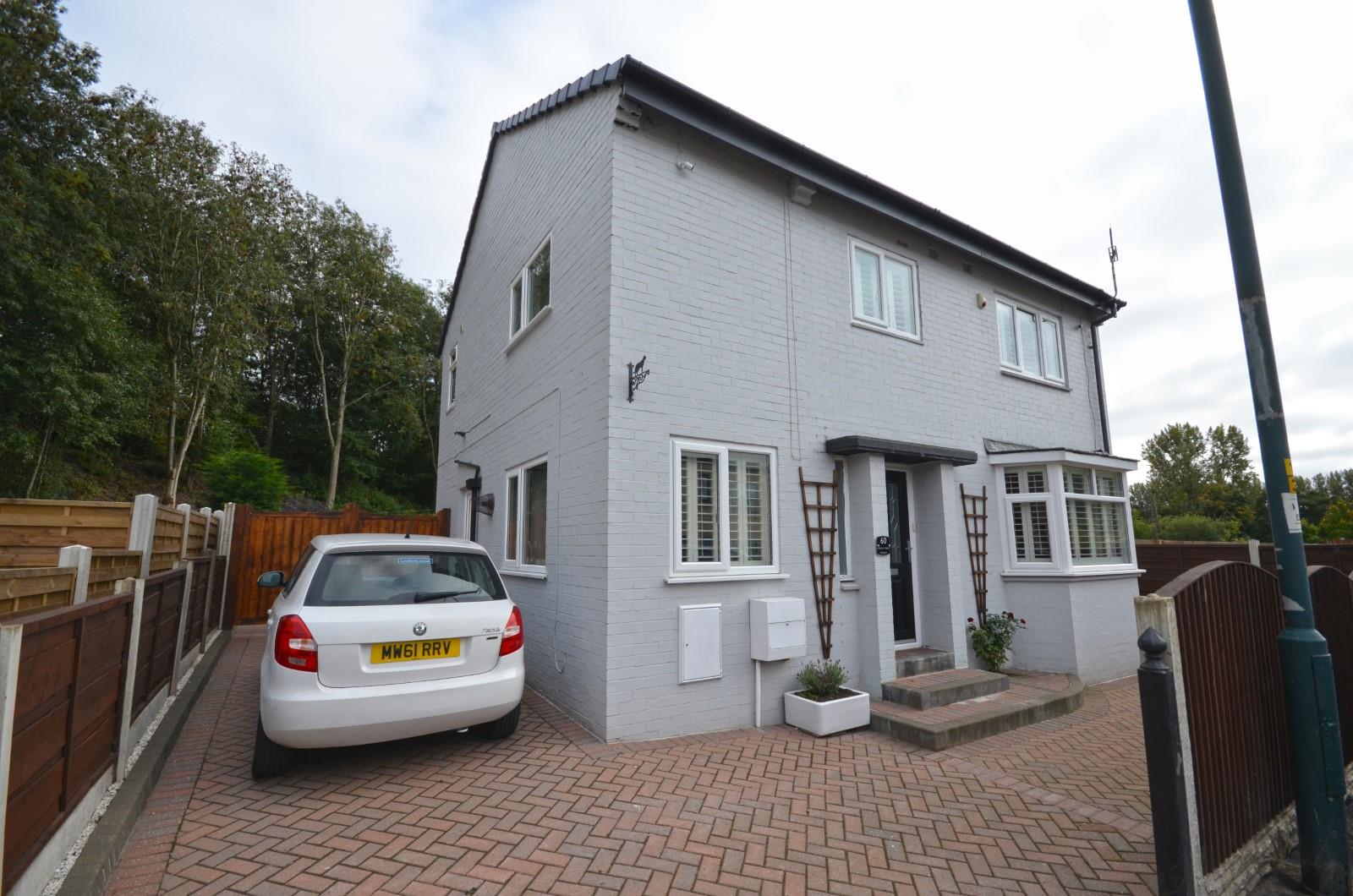 Estate Agent AshtonUnderLyne House for Sale in Ashton